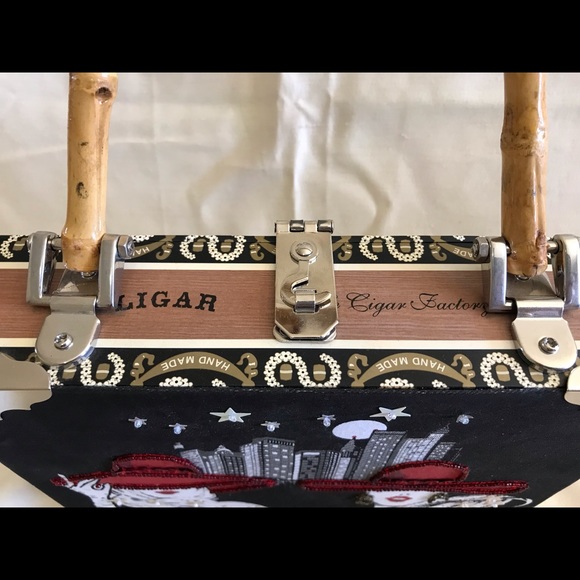 Cigar box purse - Picture 4 of 11